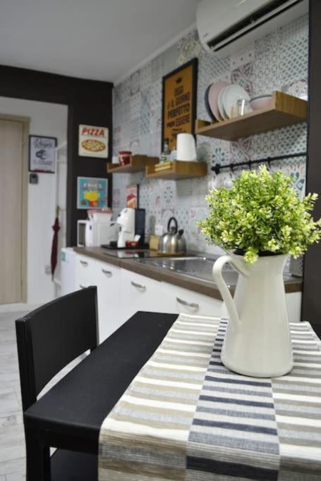Casa Mya - Studio Flat Neapel Exteriör bild