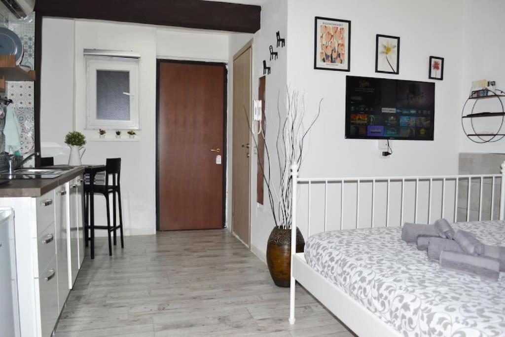 Casa Mya - Studio Flat Neapel Exteriör bild